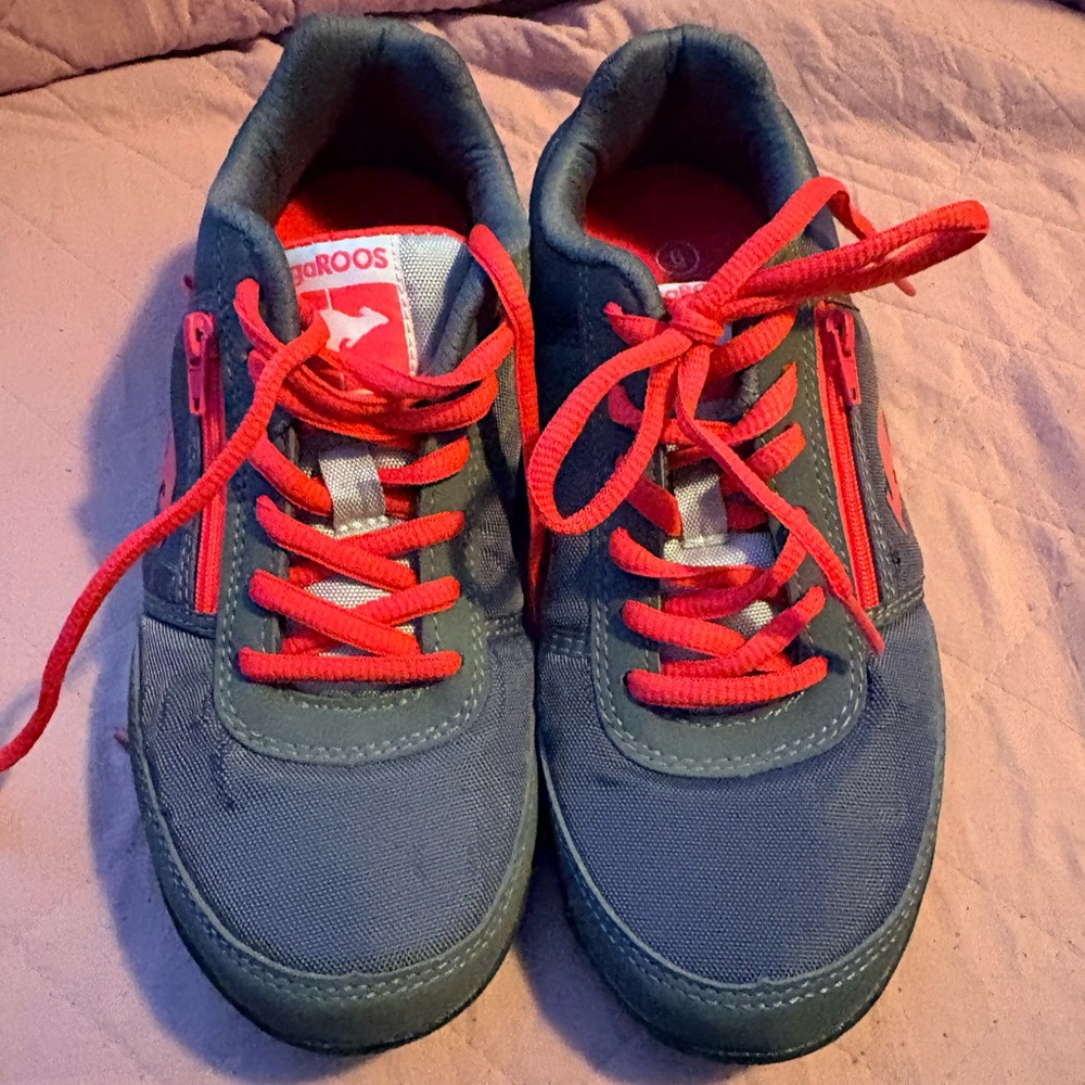 kangaROOS Kids Sneakers - Gray and Red
